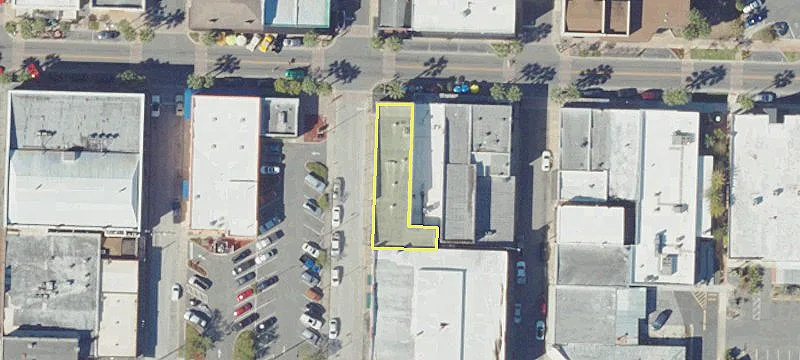 215 Main St