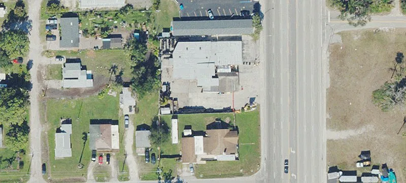 1517 Tamiami Trl