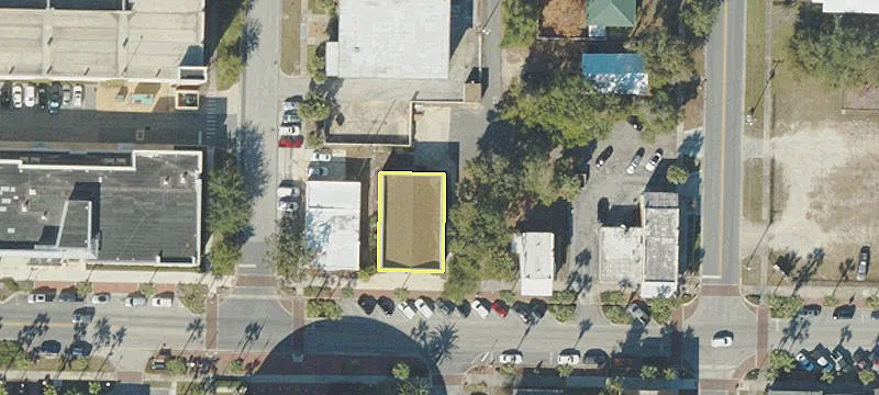 220 Main St