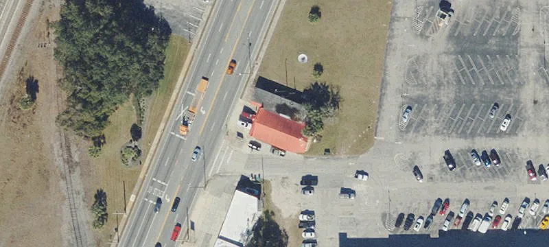 324 Main St