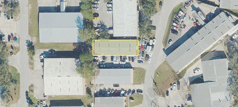 718 Commerce Cir