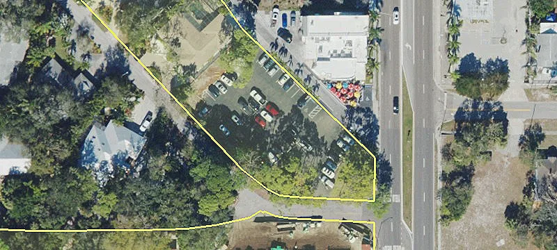 1603 Tamiami Trl
