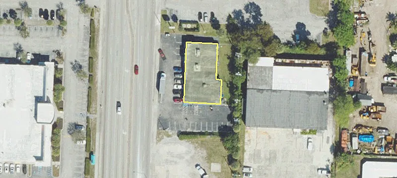 3800 Congress Ave