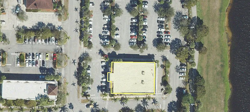1552 Palm Bch Lks Blvd