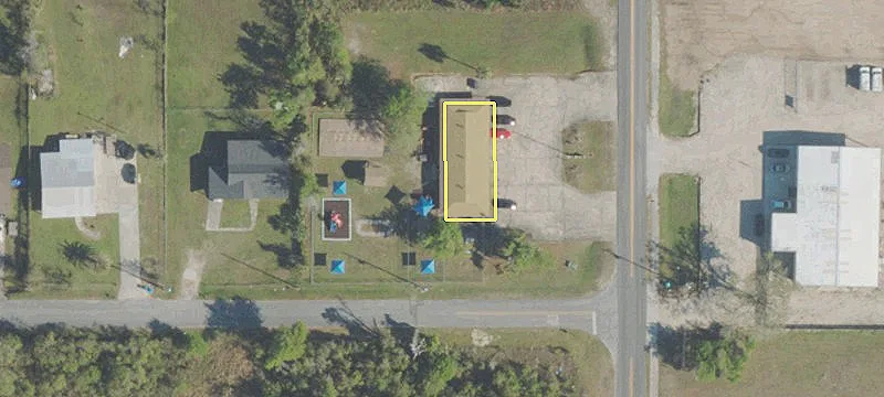 1123 School Ave
