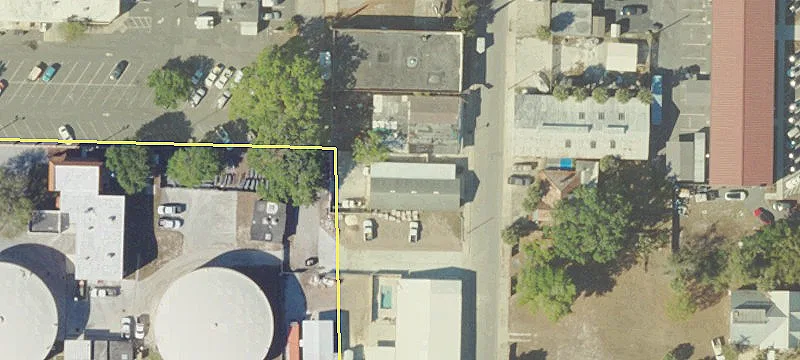 215 2nd St