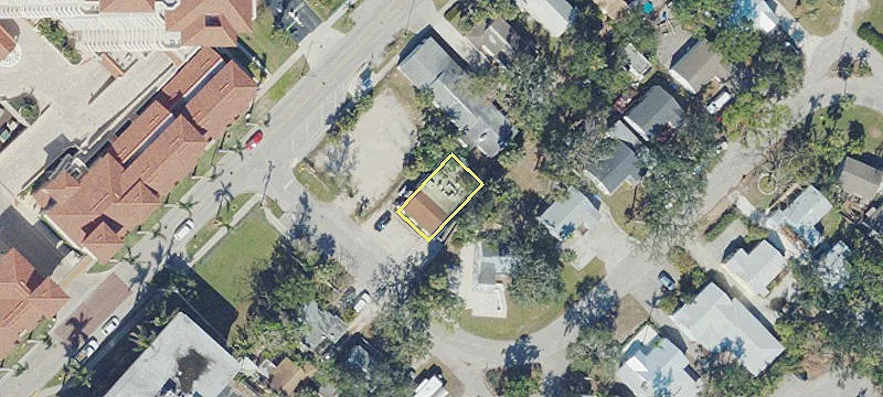 2011 Bayside Pkwy