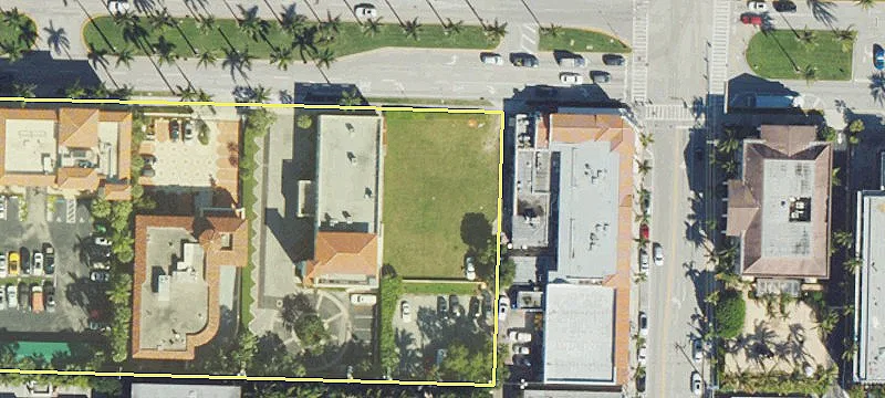 204 Royal Palm Way