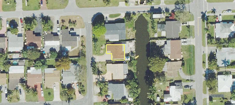 707 3 Ave