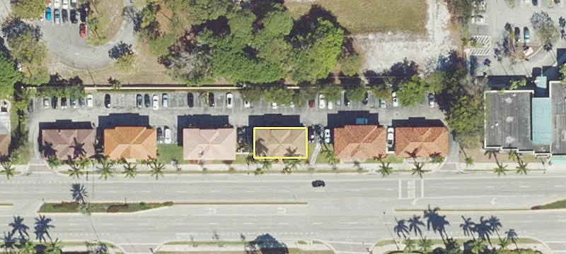 811 Hillsboro Blvd