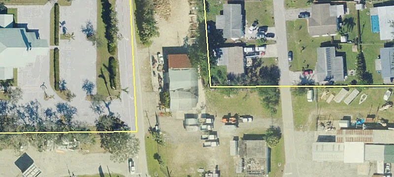 900 Pondella Rd