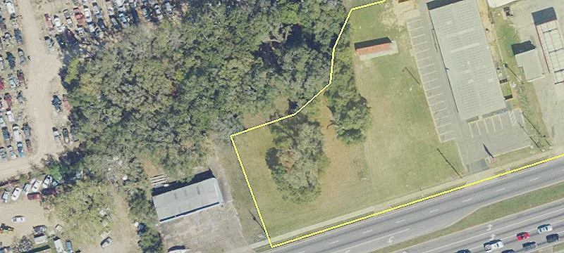 2900 Fairfield Dr