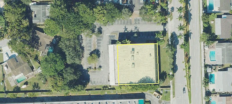 1800 Douglas Rd
