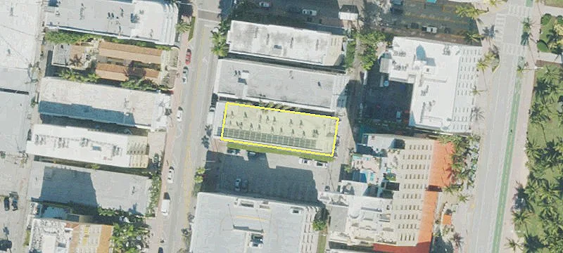 1343 Collins Ave