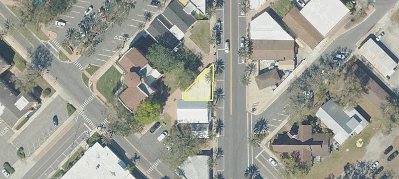 106 Main St