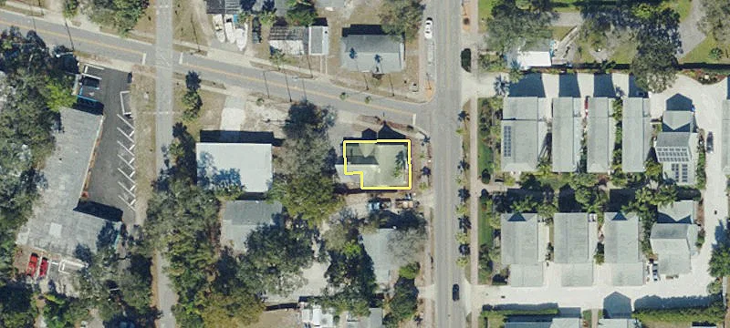640 Douglas Ave