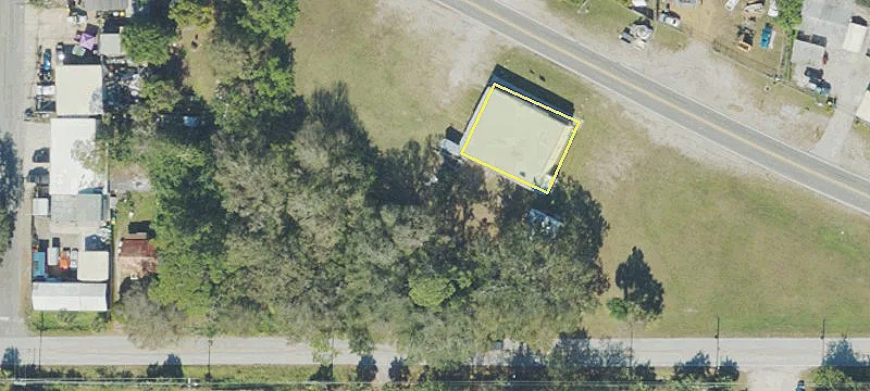 1243 Lk Dr