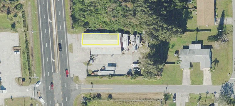 3990 Courtenay Pkwy