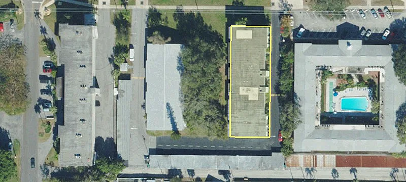2944 Bay Dr, Unit 204