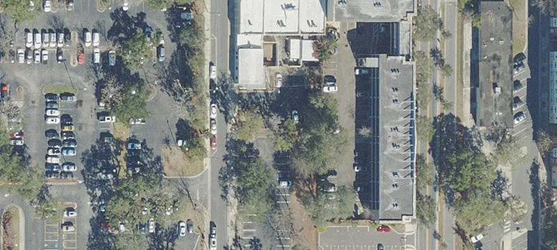 621 University Ave