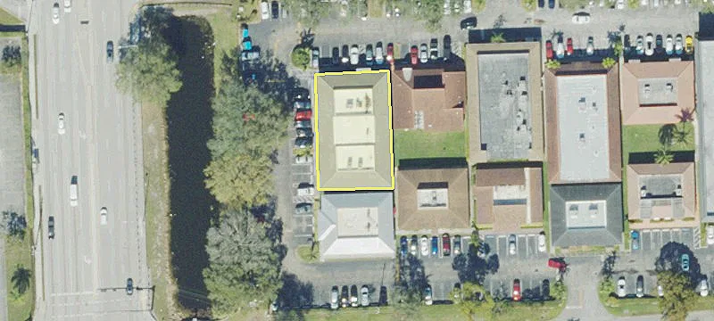 2209 University Dr
