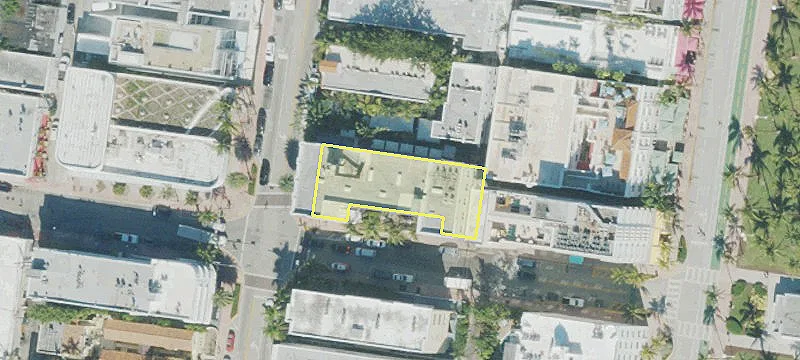 1401 Collins Ave