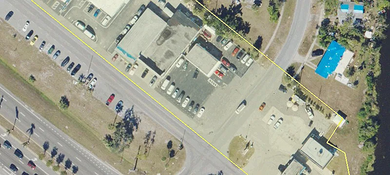 3646 Tamiami Trl