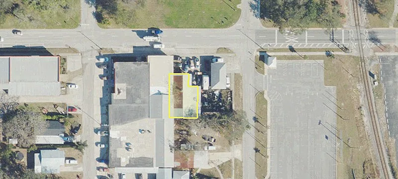 401 Main St