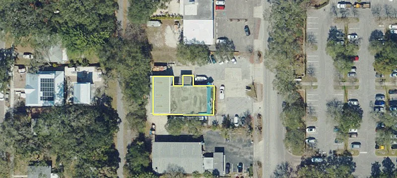 228 Douglas Ave