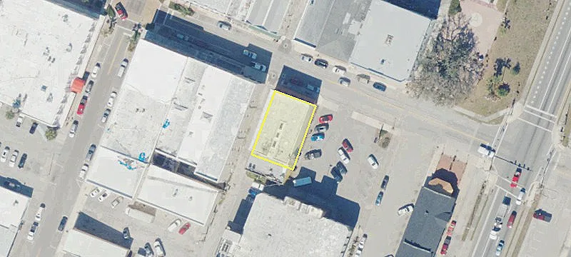 15 Oak St