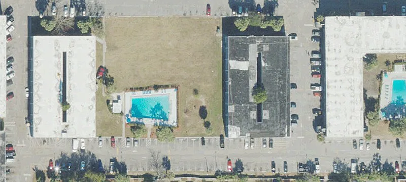 450 Douglas Ave