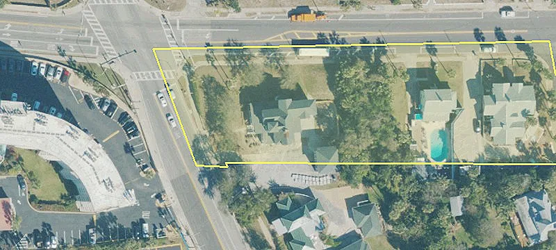 1211 Peninsula Dr