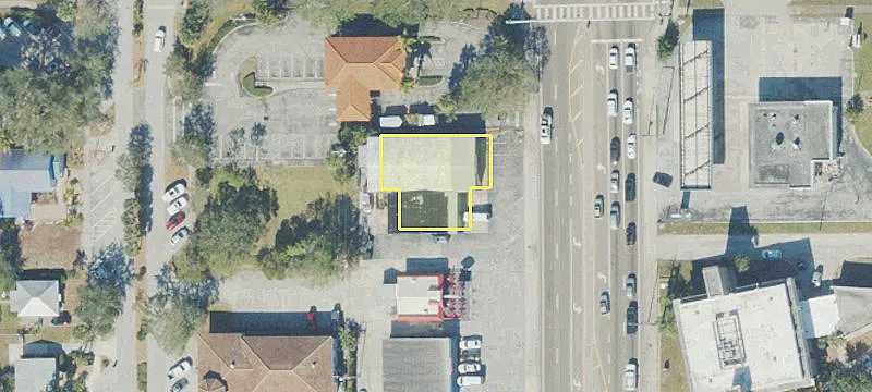 285 Courtenay Pkwy