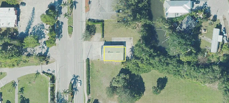4097 Bayshore Dr