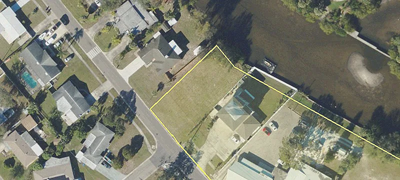 301 Flamingo Dr