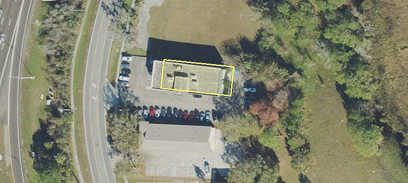 537 Deltona Blvd