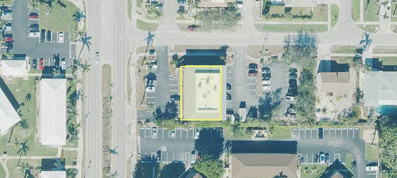 207 Collier Blvd