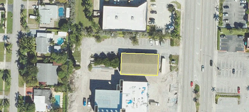 3129 Congress Ave