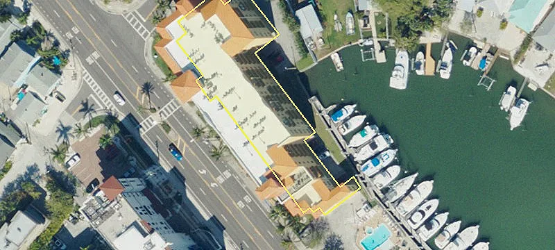 13235 Gulf Blvd, Unit 204