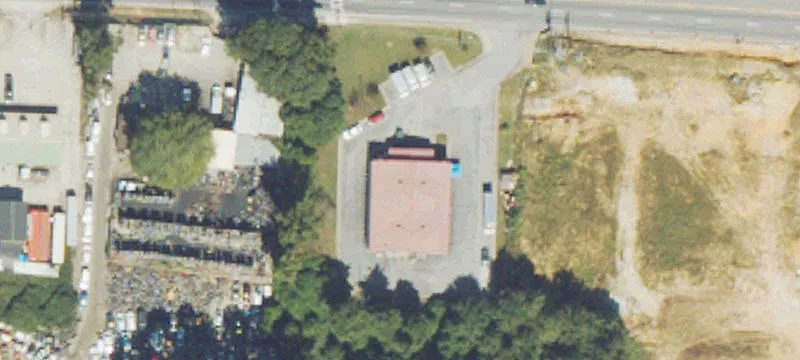 7057 Covington Hwy