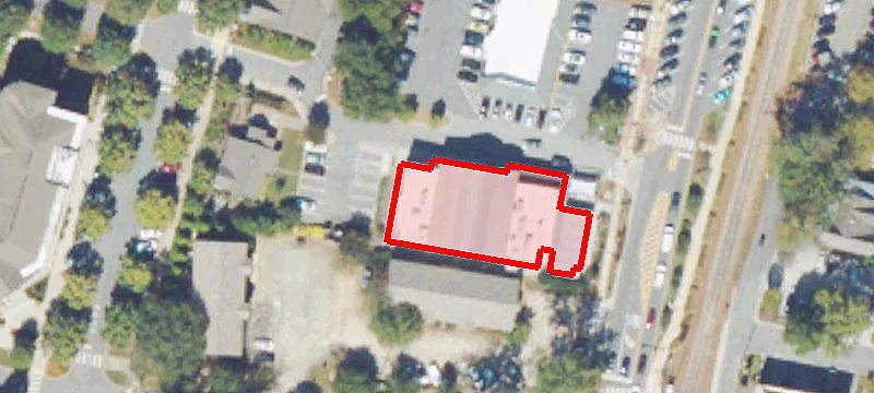 8722 Main St