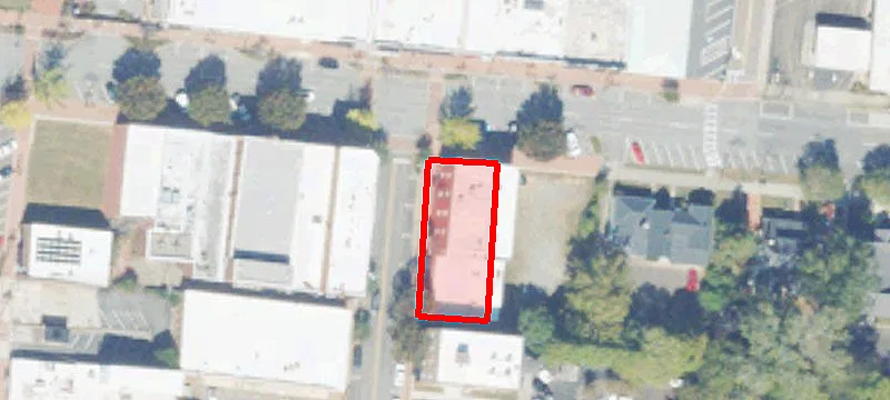 211 Main St