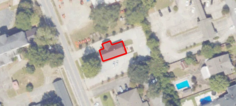 908 Ball St