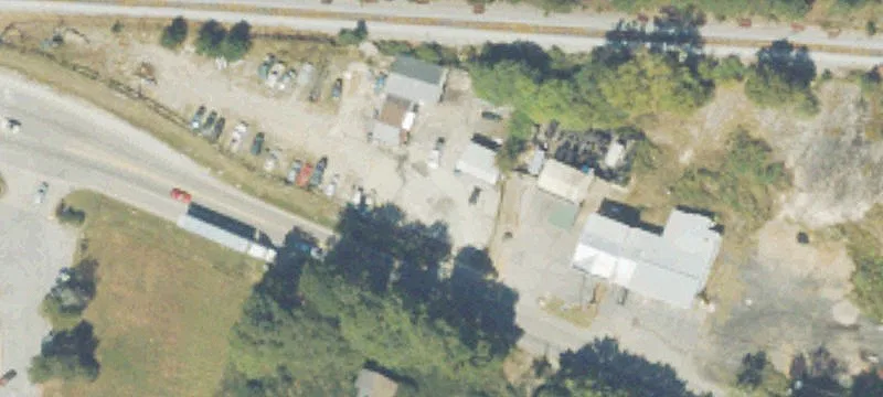 8252 Covington Hwy
