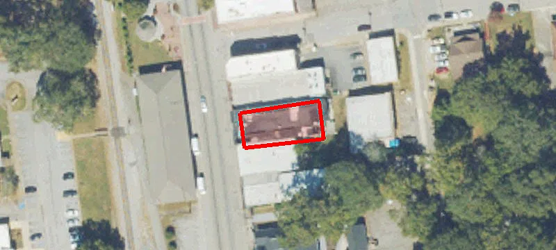 925 Main St