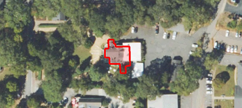 1121 Canton St
