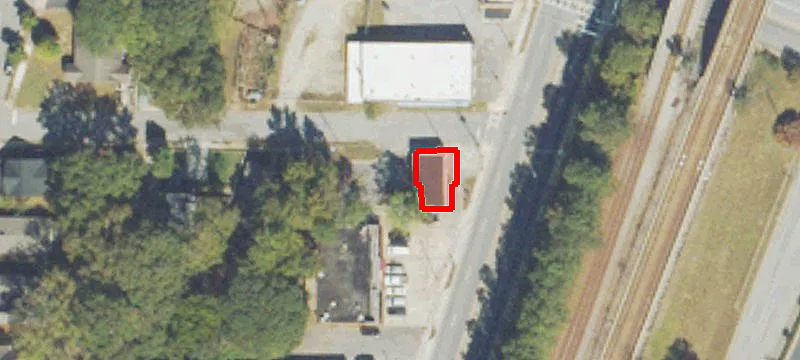 3137 Main St