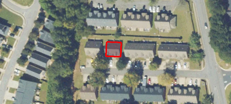 500 Rosehip Ln