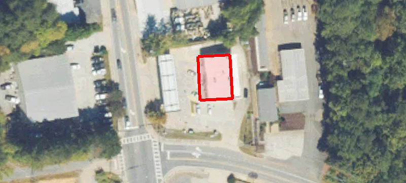 4138 Main St
