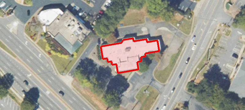 900 Holcomb Brg Rd